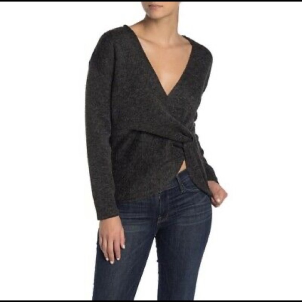 RACHEL ROY LEIGHA TWIST FRONT SWEATER ✨ BLACK 🖤 NWT